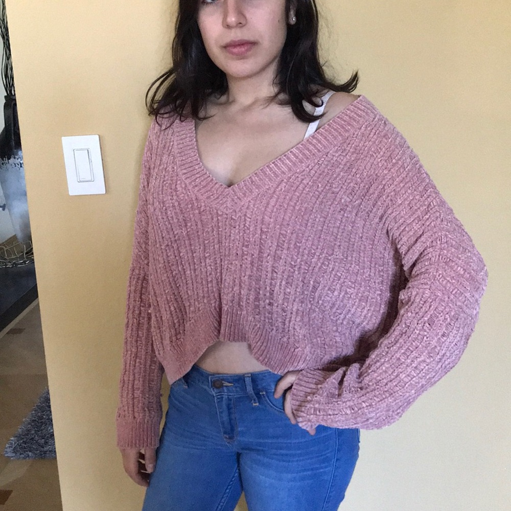 Beautiful velvet urban sweater!